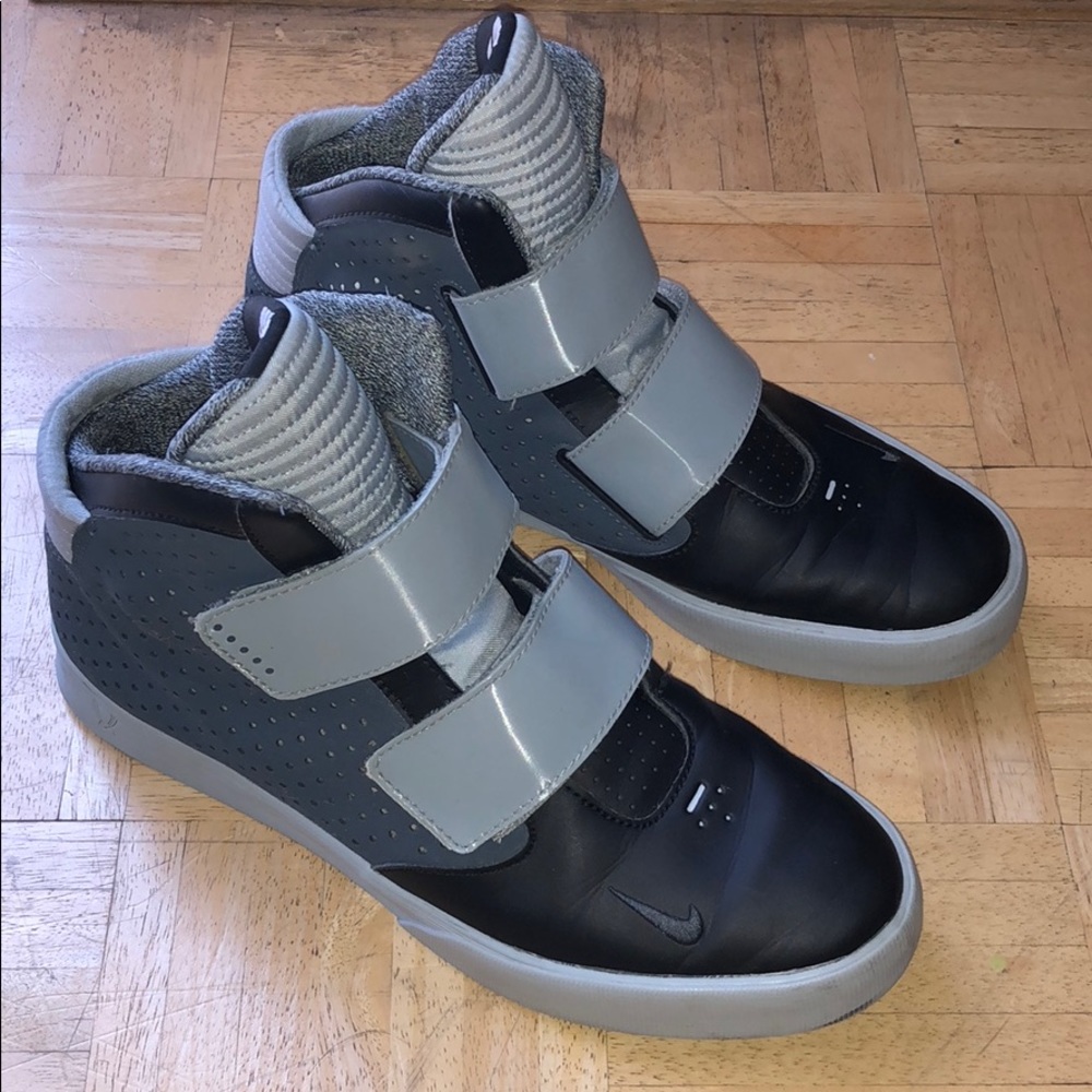Men’s NIKE Flystepper 2K3 Size 10.5